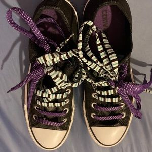 Ladies converse shoes